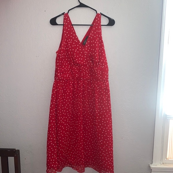 Dress - Picture 4 of 4